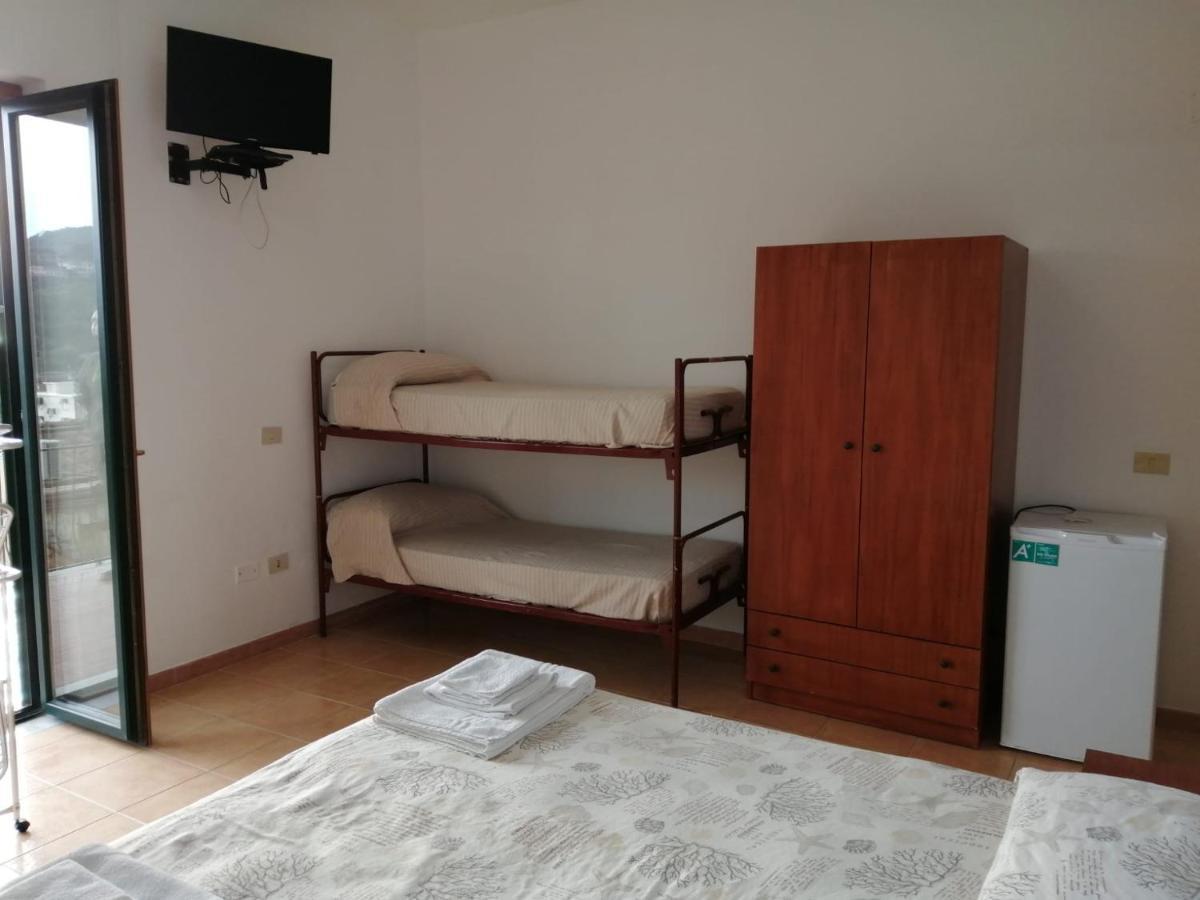 Hotel Parigino Palinuro Exteriér fotografie