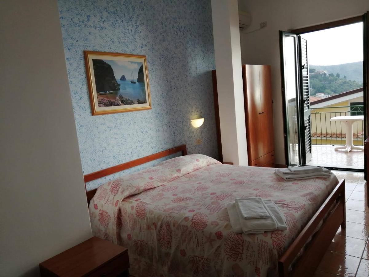 Hotel Parigino Palinuro Exteriér fotografie